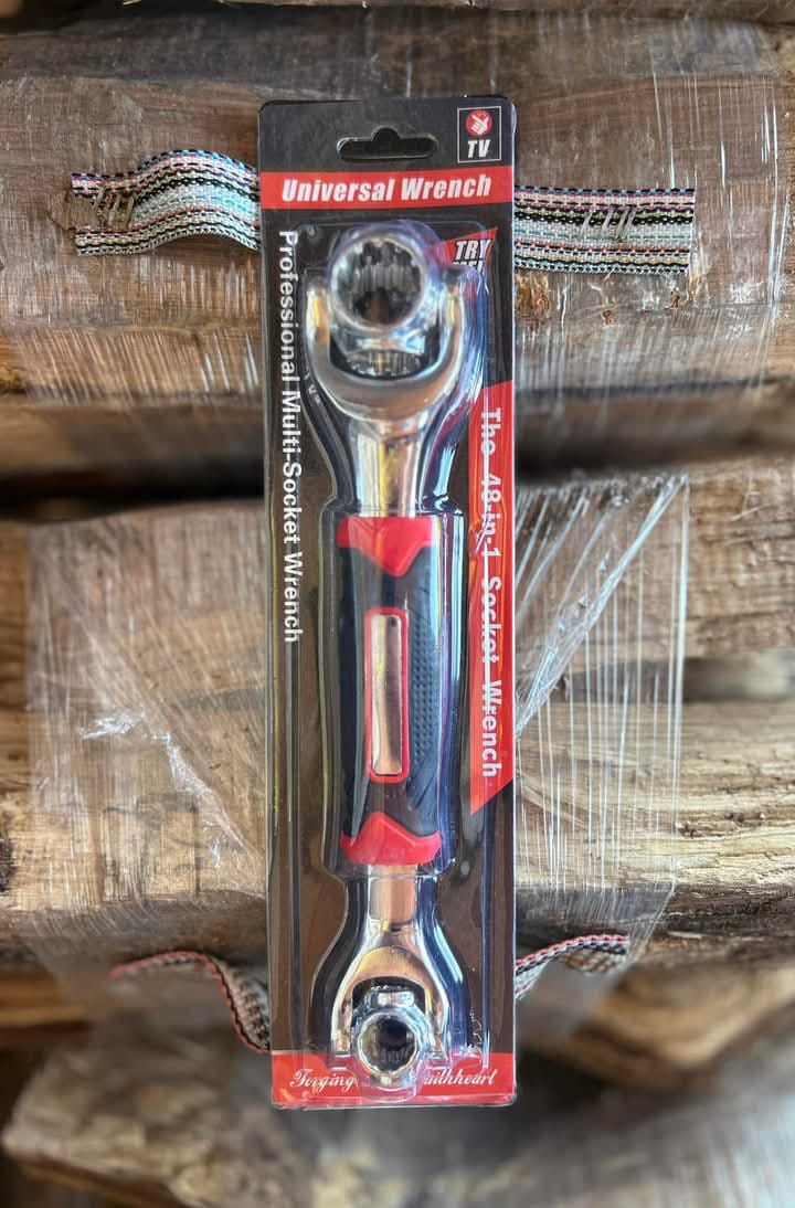 Universal Multi-Socket Wrench